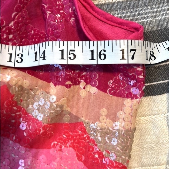 NWT (Heavy)Trina Turk,Vibrant Sequined Dress, Key Hole Closure, Stunning, Size 6 - Picture 9 of 10